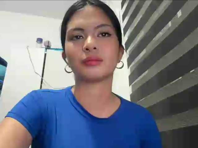 EdrisDimeglio live cam on BongaCams