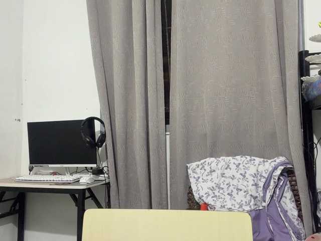 EdrisDimeglio live cam on BongaCams