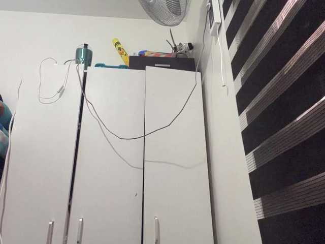 EdrisDimeglio live cam on BongaCams