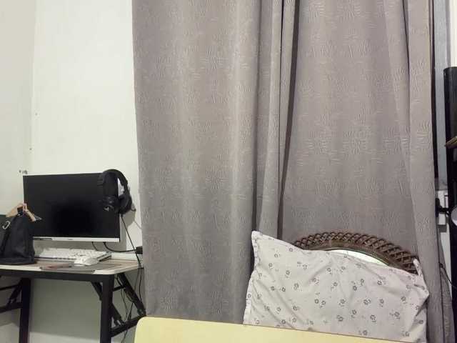 EdrisDimeglio live cam on BongaCams