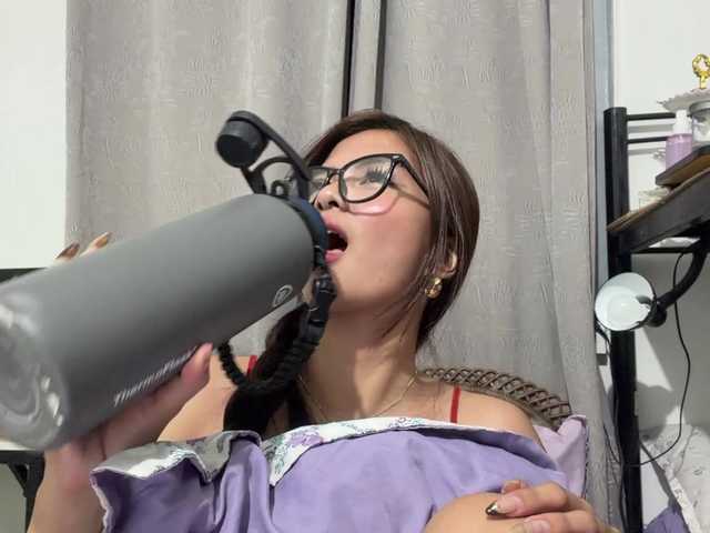 EdrisDimeglio live cam on BongaCams