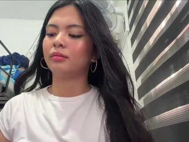 EdrisDimeglio live cam on BongaCams