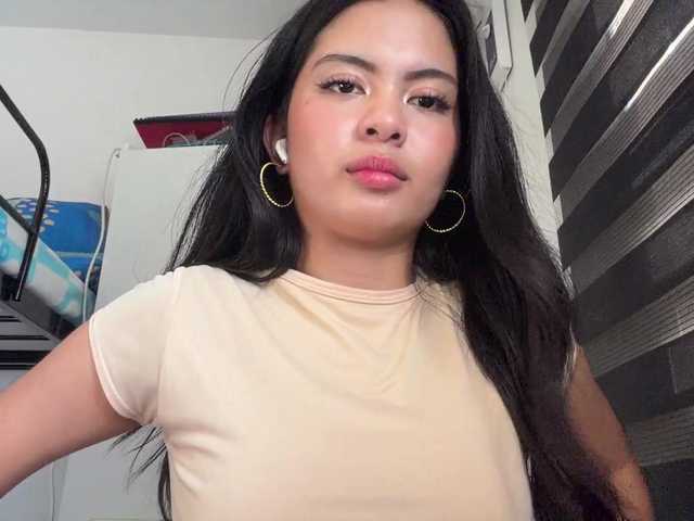 EdrisDimeglio live cam on BongaCams