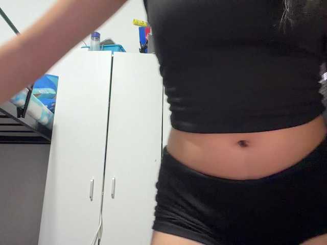 EdrisDimeglio live cam on BongaCams