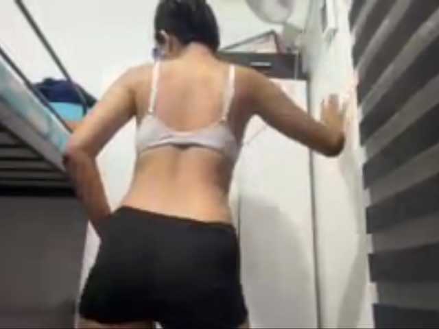 EdrisDimeglio live cam on BongaCams