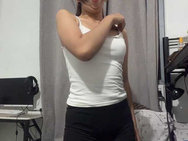 EdrisDimeglio live cam on BongaCams