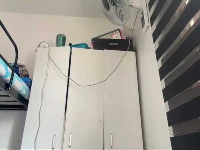 EdrisDimeglio live cam on BongaCams