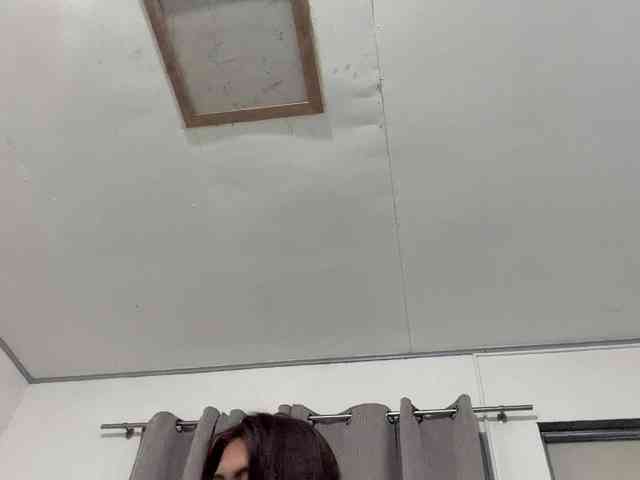 ClaraAllTheWay webcam