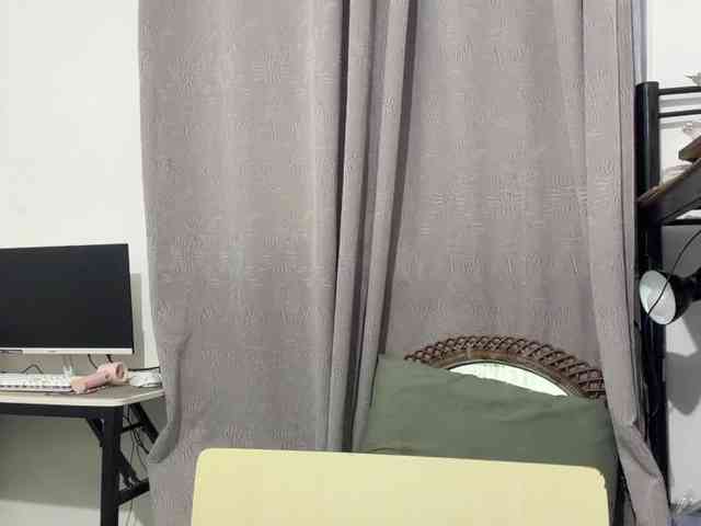 EllieAllTheWay webcam
