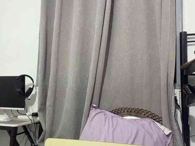 EllieAllTheWay webcam