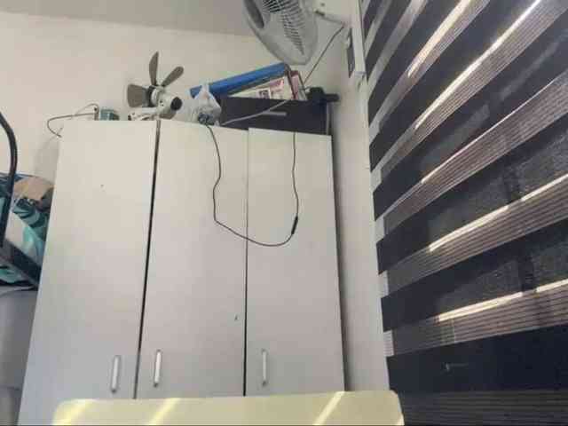 ClaraAllTheWay webcam