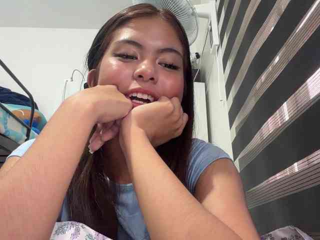 EdrisDimeglio Live Webcam on BongaCams