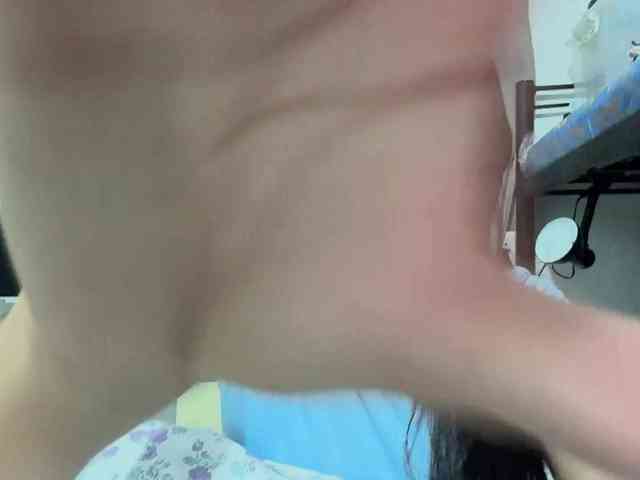 ClaraAllTheWay webcam