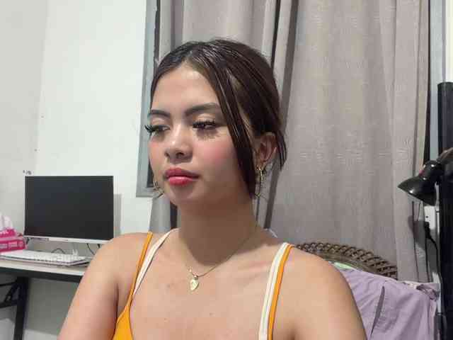 EllieAllTheWay webcam