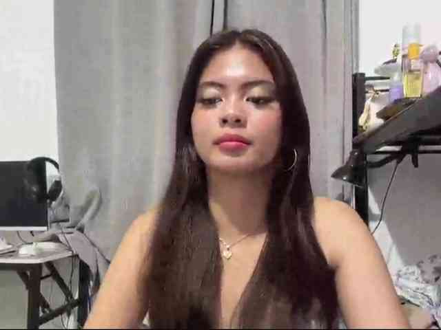 EllieAllTheWay webcam