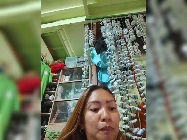 Rhainne live webcam show