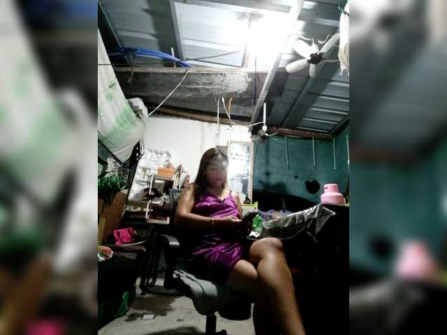 Rhainne live webcam show