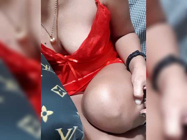 Rhainne live cam on BongaCams