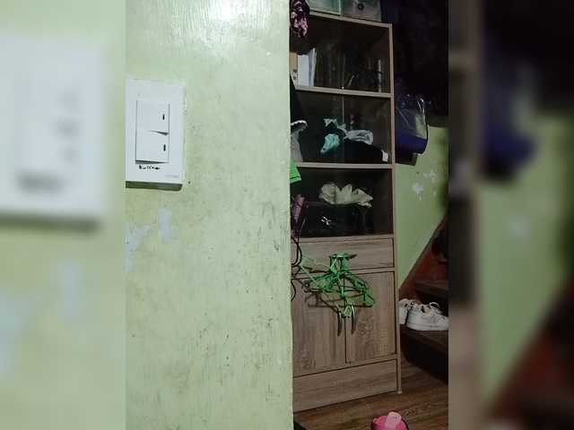 Rhainne live webcam show