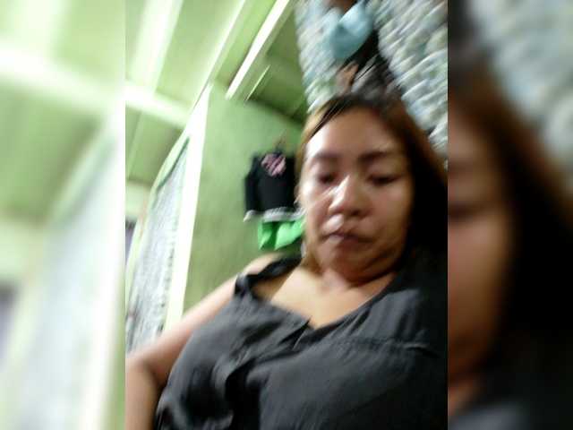 Rhainne live webcam show