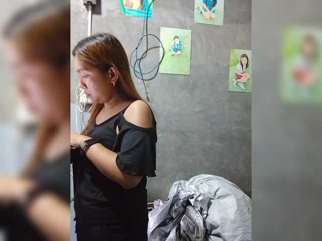 Rhainne live webcam show