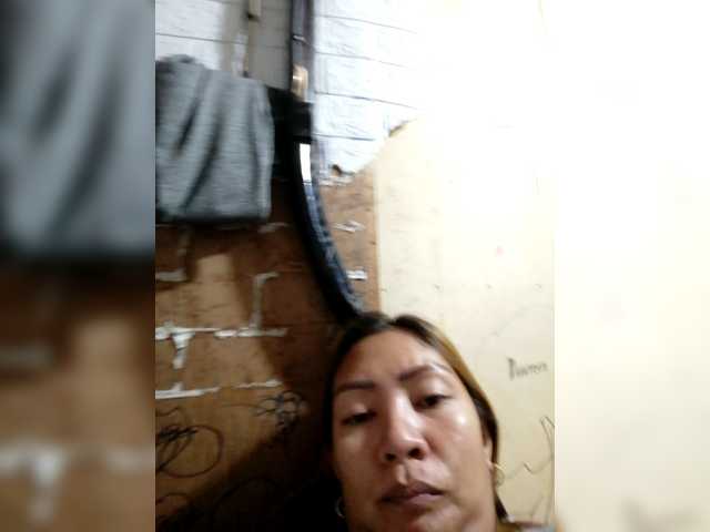 Rhainne live webcam show