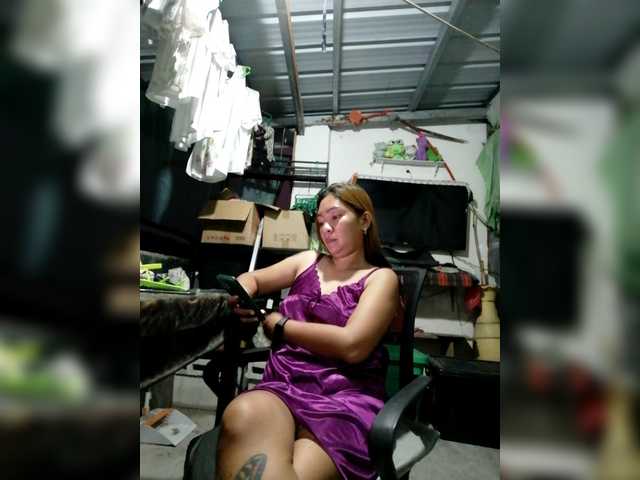 Rhainne live webcam show