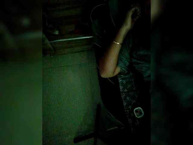 Model: Rhainne
