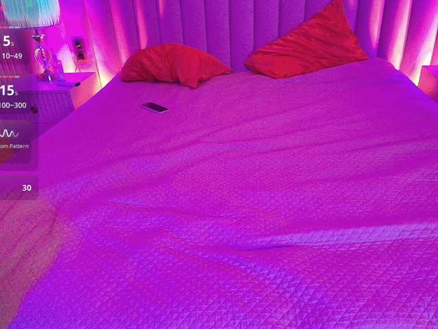 DarwinandLilu live cam on BongaCams