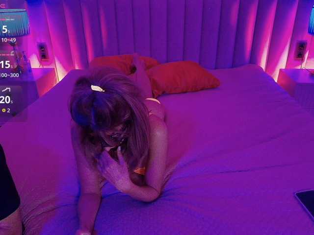 DarwinandLilu live webcam show