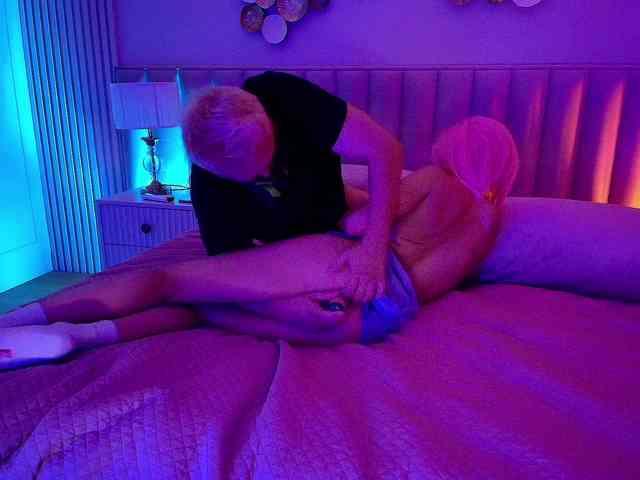 DarwinandLilu webcam