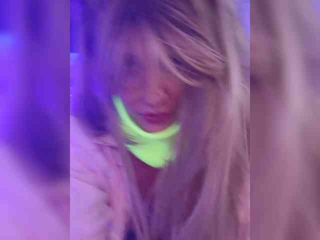 DarwinandLilu webcam