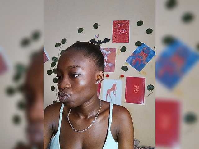 Nadama live cam on BongaCams