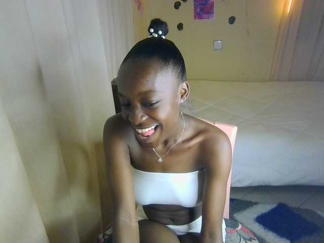 Nadama live cam on BongaCams