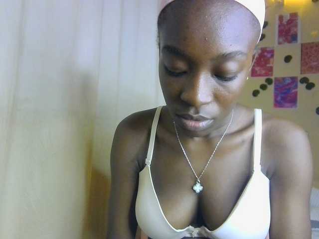 Nadama live cam on BongaCams