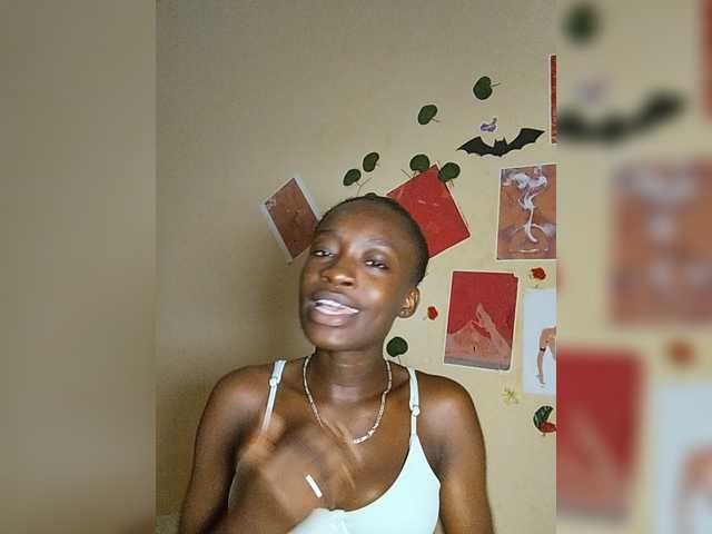 Nadama live cam on BongaCams