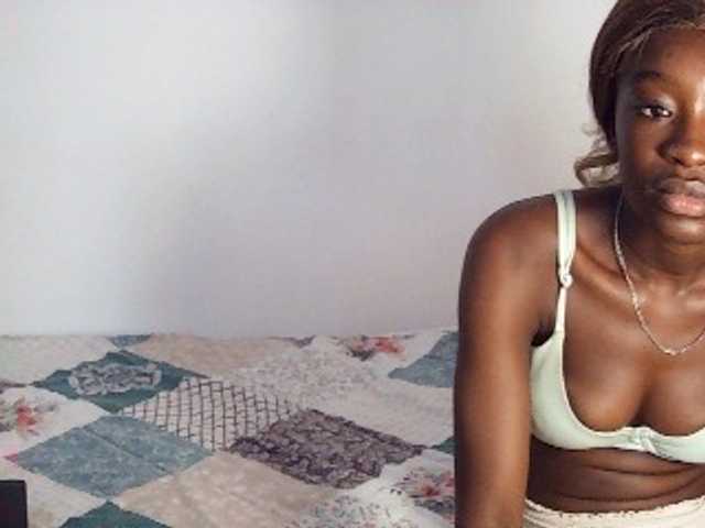 Nadama live cam on BongaCams