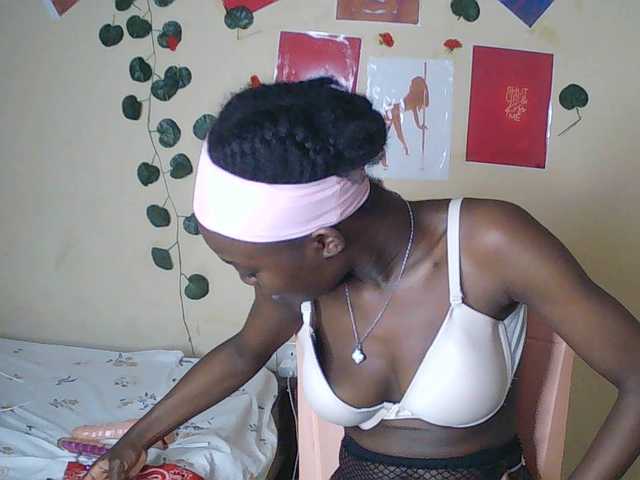Nadama live cam on BongaCams