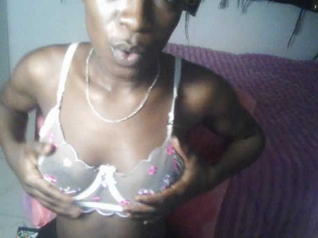 Nadama live cam on BongaCams