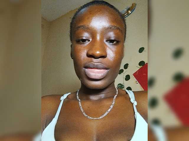 Nadama live cam on BongaCams