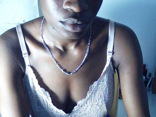 Nadama live cam on BongaCams