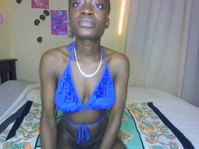 Nadama live cam on BongaCams