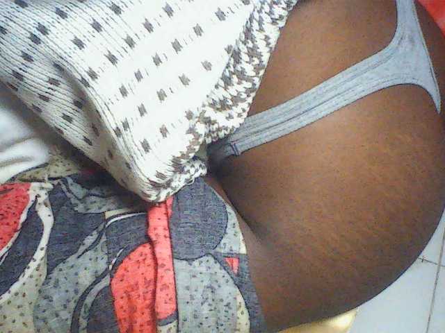 Nadama live cam on BongaCams