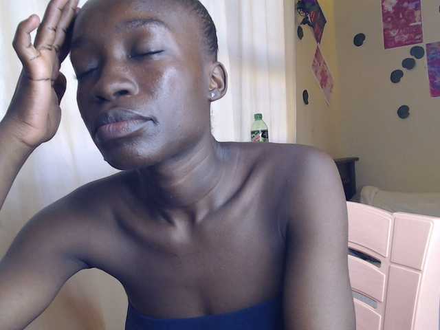 Nadama live webcam show