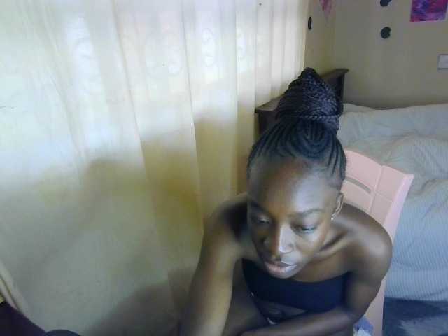 Nadama live cam on BongaCams