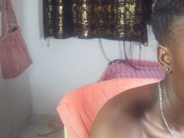 Nadama live cam on BongaCams