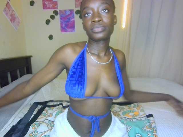 Nadama live cam on BongaCams