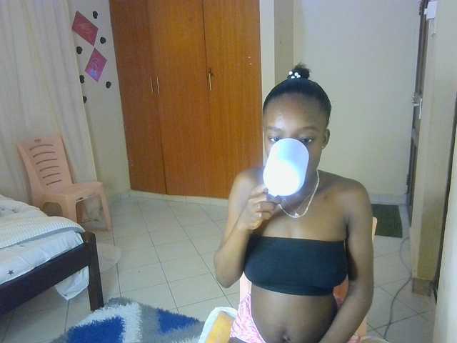 Nadama live cam on BongaCams