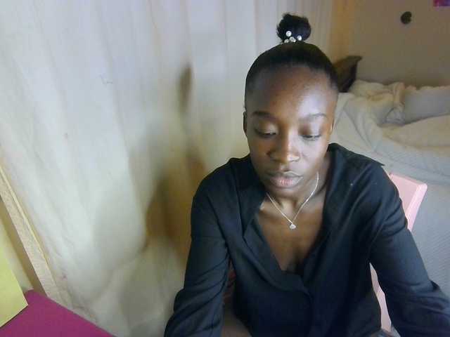 Nadama live cam on BongaCams