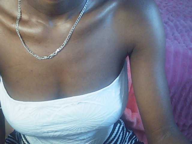 Nadama live cam on BongaCams
